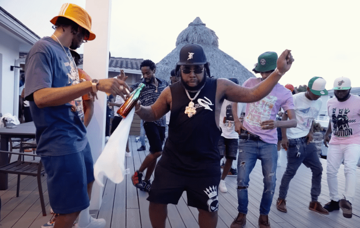 Squash "Foot" on 13thStreetPromotions.com #Jamaica #Florida #Dancehall #Music #13thStreetPromotions #Squash #Squash6ixBoss #6ix #Caribbean #Foot