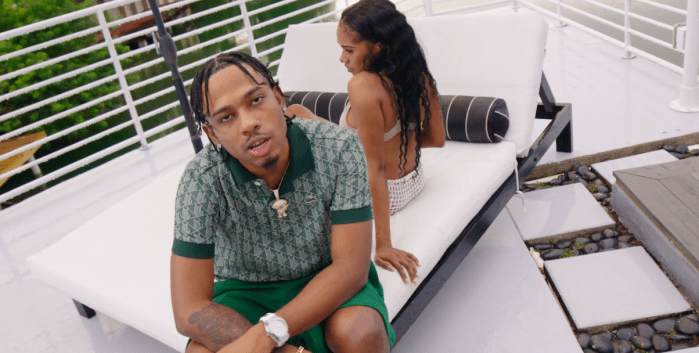 450 "Millions" on 13thStreetPromotions.com #Jamaica #Dancehall #Music #13thStreetPromotions #450 #450Music #Millions #IconixBeatz #DamaniacVisualz #TruAmbassador #MusicVideo #Caribbean