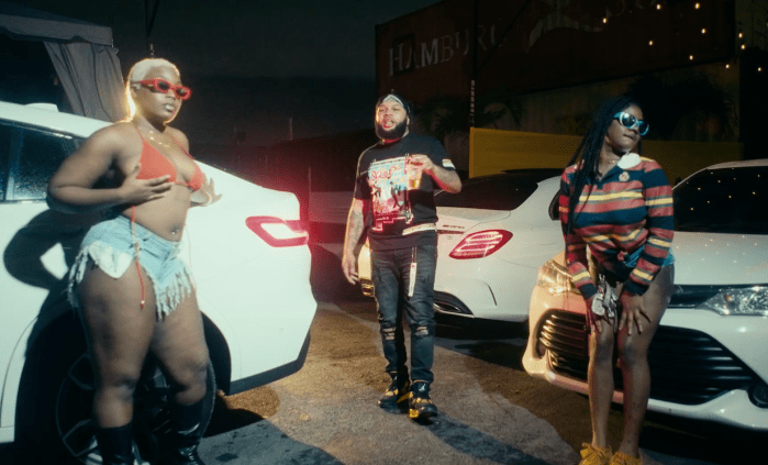 TopBanks "Boy Yah Ediat" on 13thStreetPromotions.com #Jamaica #Mandeville #Manchester #Dancehall #Music #13thStreetPromotions #TopBanks #BoyYahEdiat #DJMac #KreativeKlique #MusicVideo #Zho #Video #Youtube #Caribbean