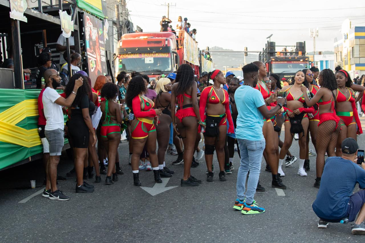 Dancehall Week Street Parade on 13thStreetPromotions.com #Jamaica #Dancehall #Music #13thStreetPromotions #DancehallWeek #StreetParade #JCF #JamaicaConstabularyForce #Caribbean