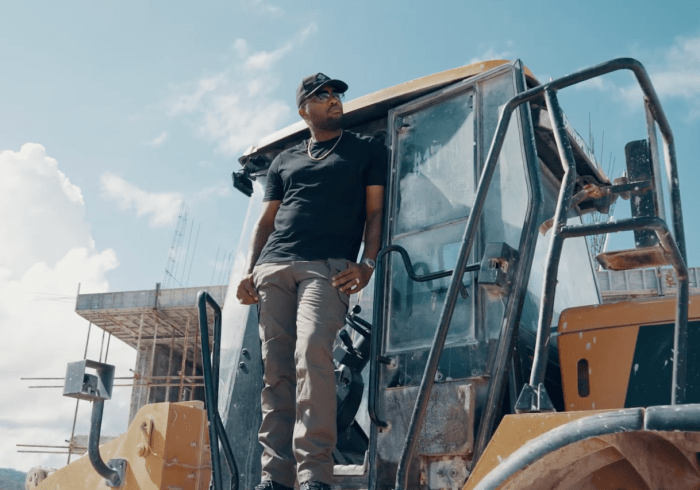 Agent Sasco "Nothing To Something" on 13thStreetPromotions.com #Jamaica #Dancehall #Music #13thStreetPromotions #AgentSasco #NothingToSomething #BigWinMusic #PrajahpahiiDuksah #MusicVideo #Video #Youtube #Caribbean