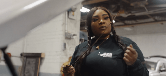 Ikaya "Working Girl" on 13thStreetPromotions.com #Jamaica #Dancehall #Music #13thStreetPromotions #Ikaya #WorkingGirl #1SoulMusicGroup #DeusBeni #MusicVideo #Video #Youtube #Caribbean