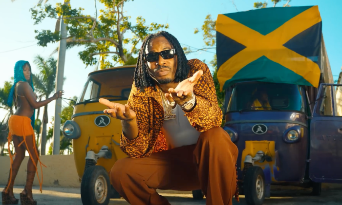 Govana "Itsy Bitsy" on 13thStreetPromotions.com #Jamaica #Dancehall #Music #13thStreetPromotions #Govana #ItsyBitsy #DayO #FatBeef #TheTellers #HarryBelafonte #DiGenius #HillAndGullyRiddim #MusicVideo #Video #Youtube #Caribbean #NowOrNever #akaRuppi