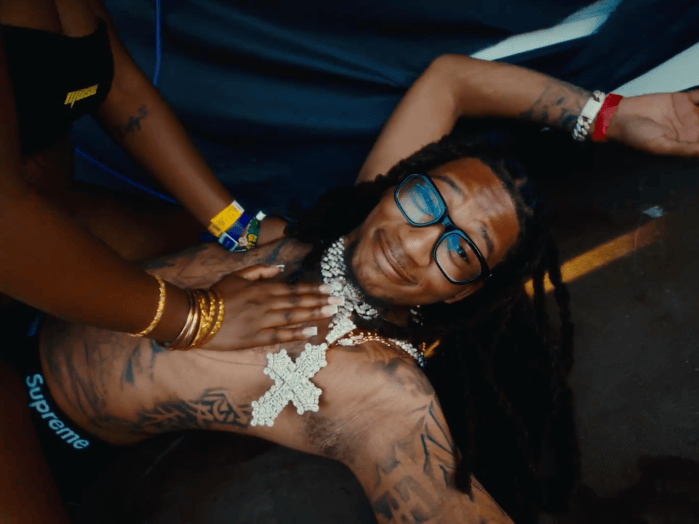 Digga "Girls All Around The World" on 13thStreetPromotions.com #Jamaica #UK #Music #Dancehall #13thStreetPromotions #Digga #GirlsAllAroundTheWorld #MusicVideo #Video #Youtube #ANFilms #Caribbean #MeanGirlRiddim #KingJammys